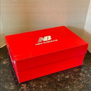 Empty New Balance Red Shoe Box with White Logo Size 8